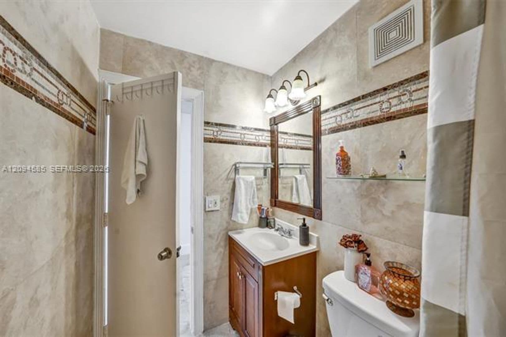 Hallandale Beach House: 814 NE 4th St # 0