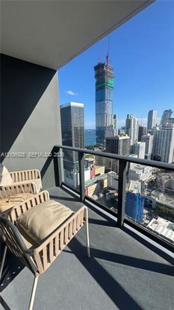 Miami Condo: 159 NE 6 Street cu-3707