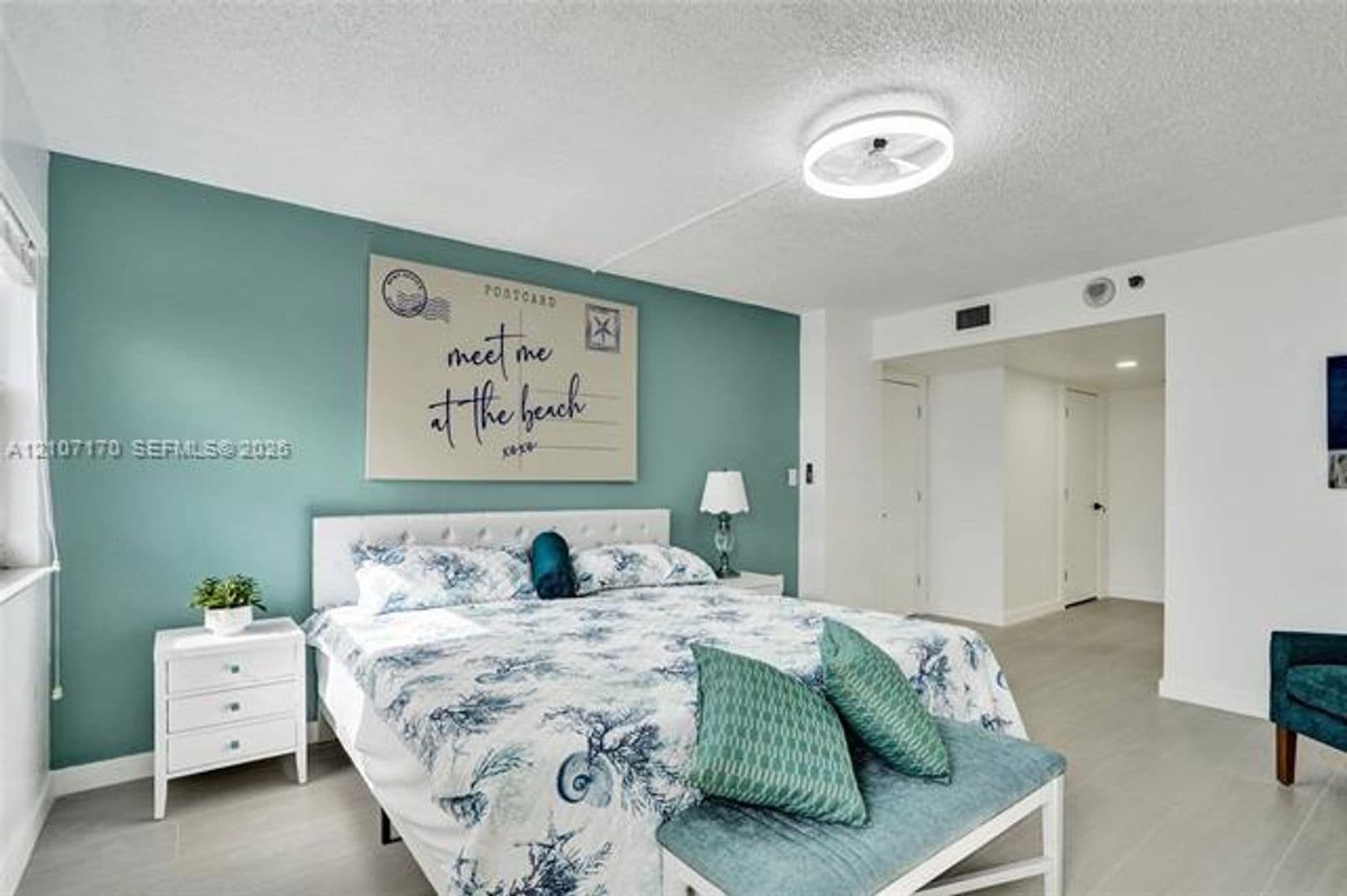 Hollywood Condo: 1201 S Ocean Dr cu-908S