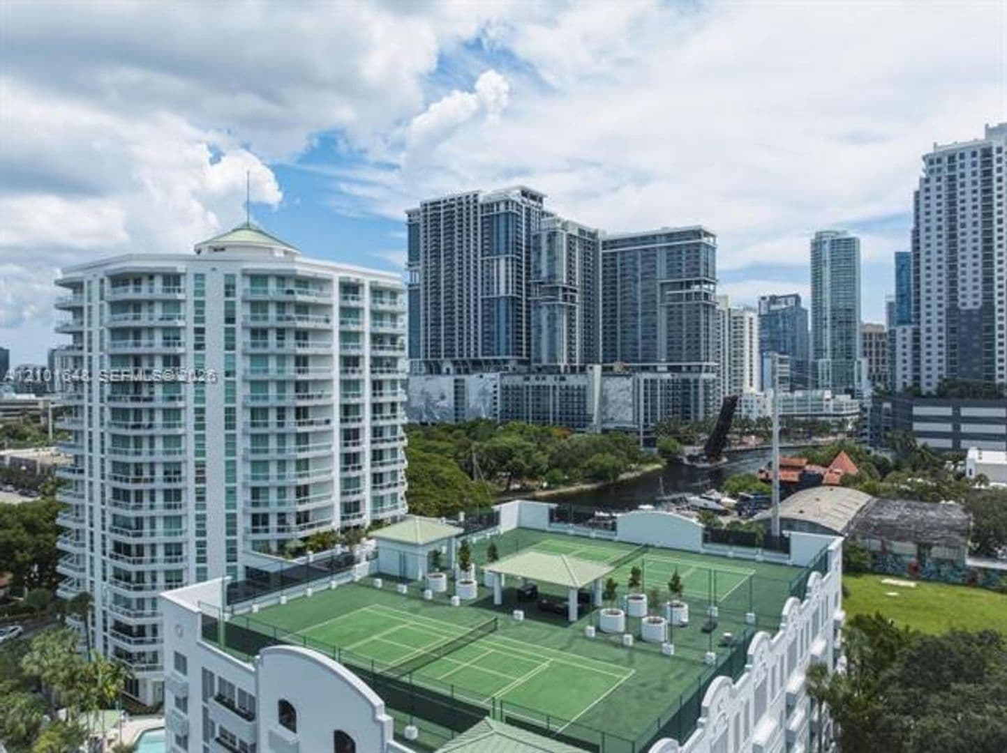 Fort Lauderdale Condo: 401 SW 4th Ave cu-1407