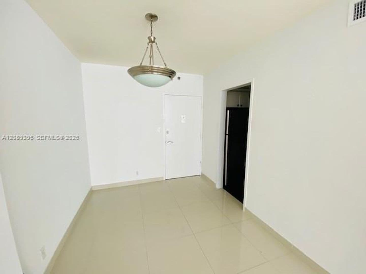 Miami Beach House: 1200 West Ave cu-830