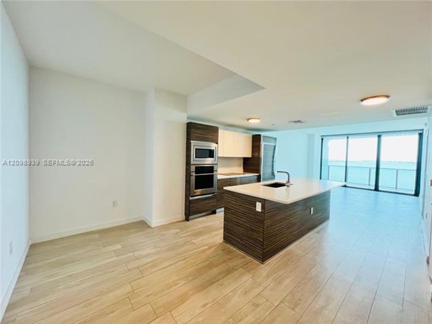 Miami Condo: 460 NE 28th St cu-1206