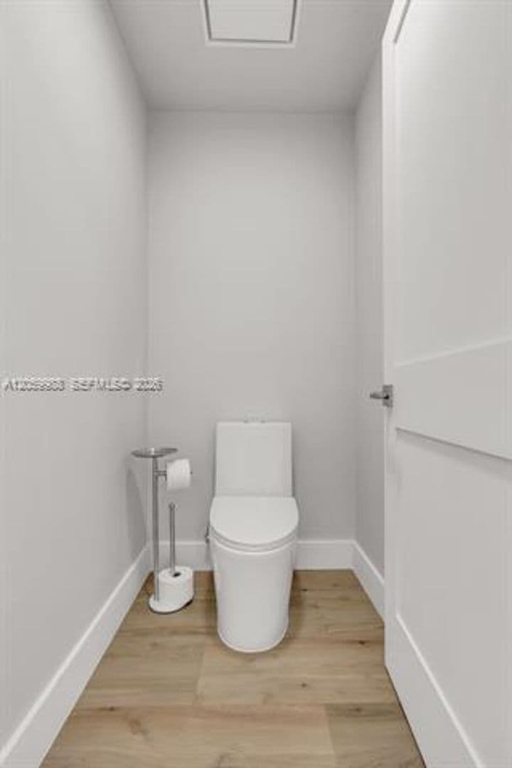 Miami Condo: 92 SW 3rd St cu-5204