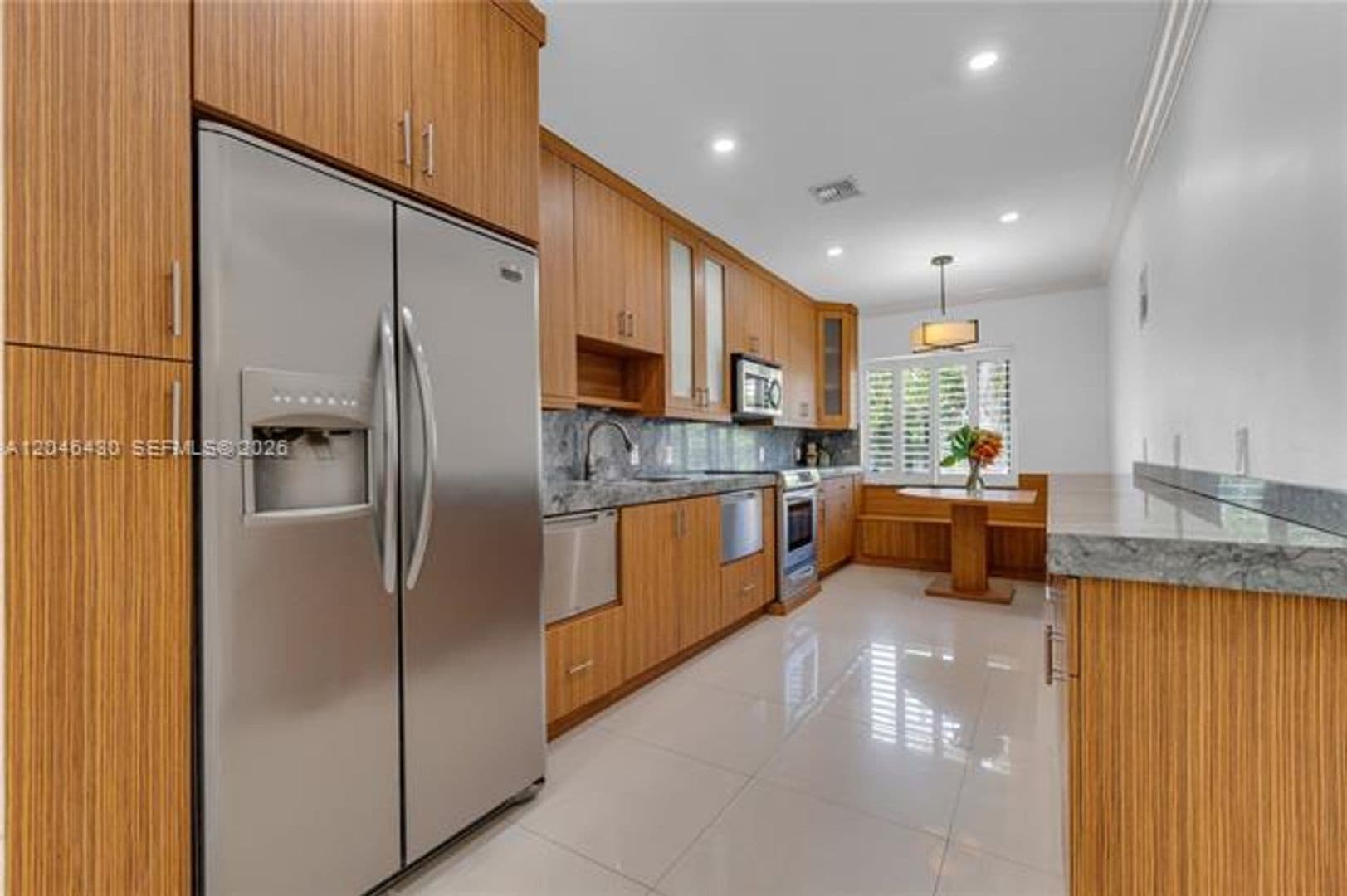 Fort Lauderdale House: 549 NE 12th Ave # 549