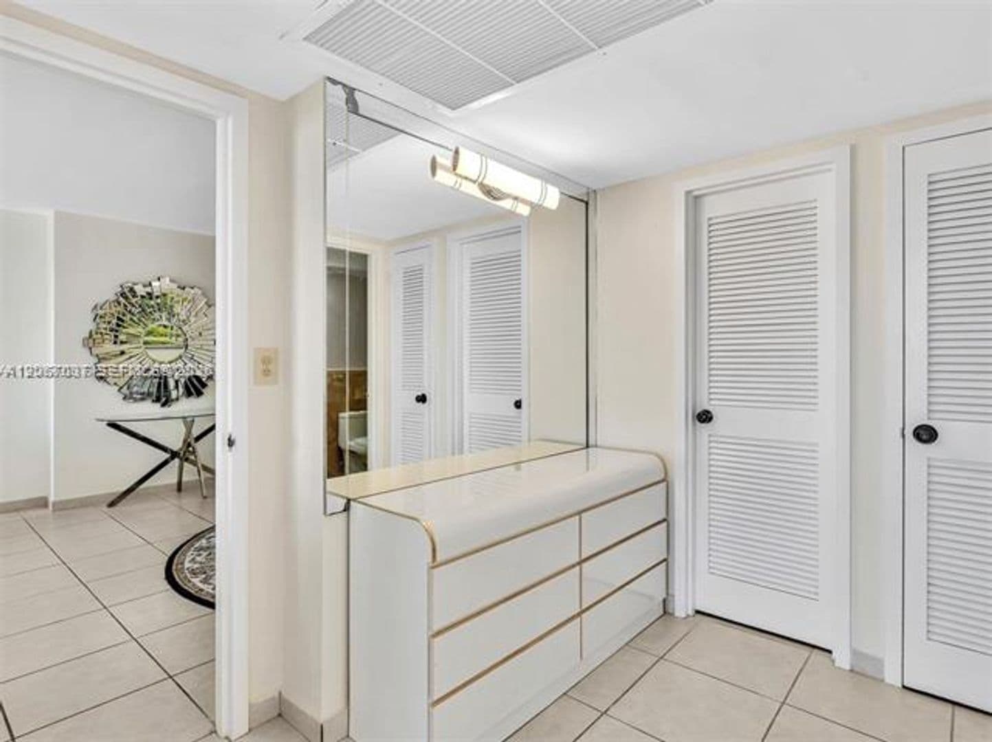 Hallandale Beach Condo: 3140 S Ocean Dr cu-206