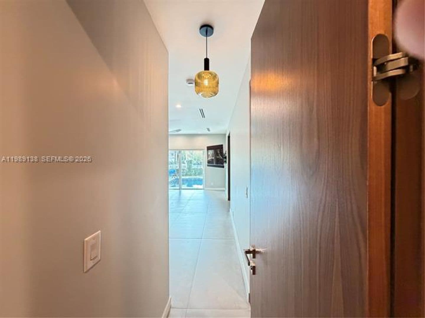 North Miami Beach House: 3200 NE 165th St # 3200