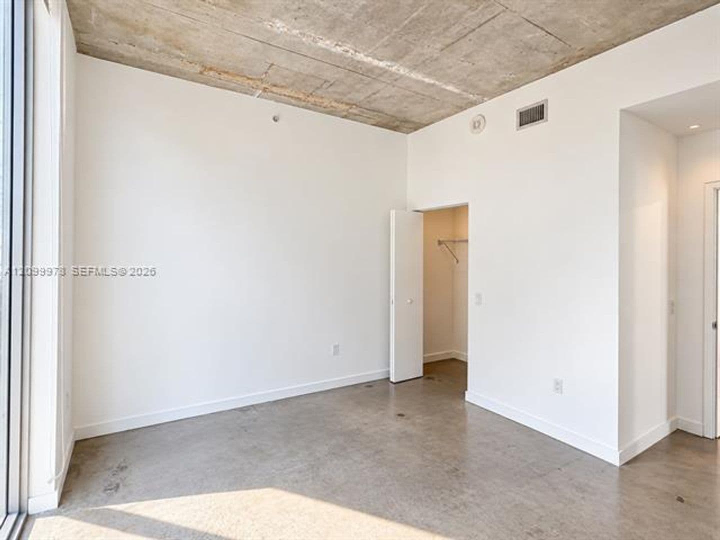 Miami Condo: 151 SE 1st St cu-1202