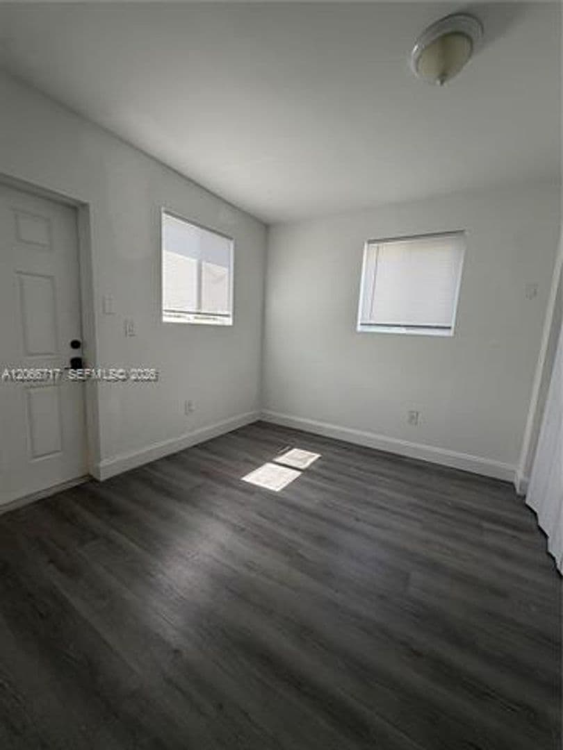 Miami House: 328 SW 15th Ave # 328