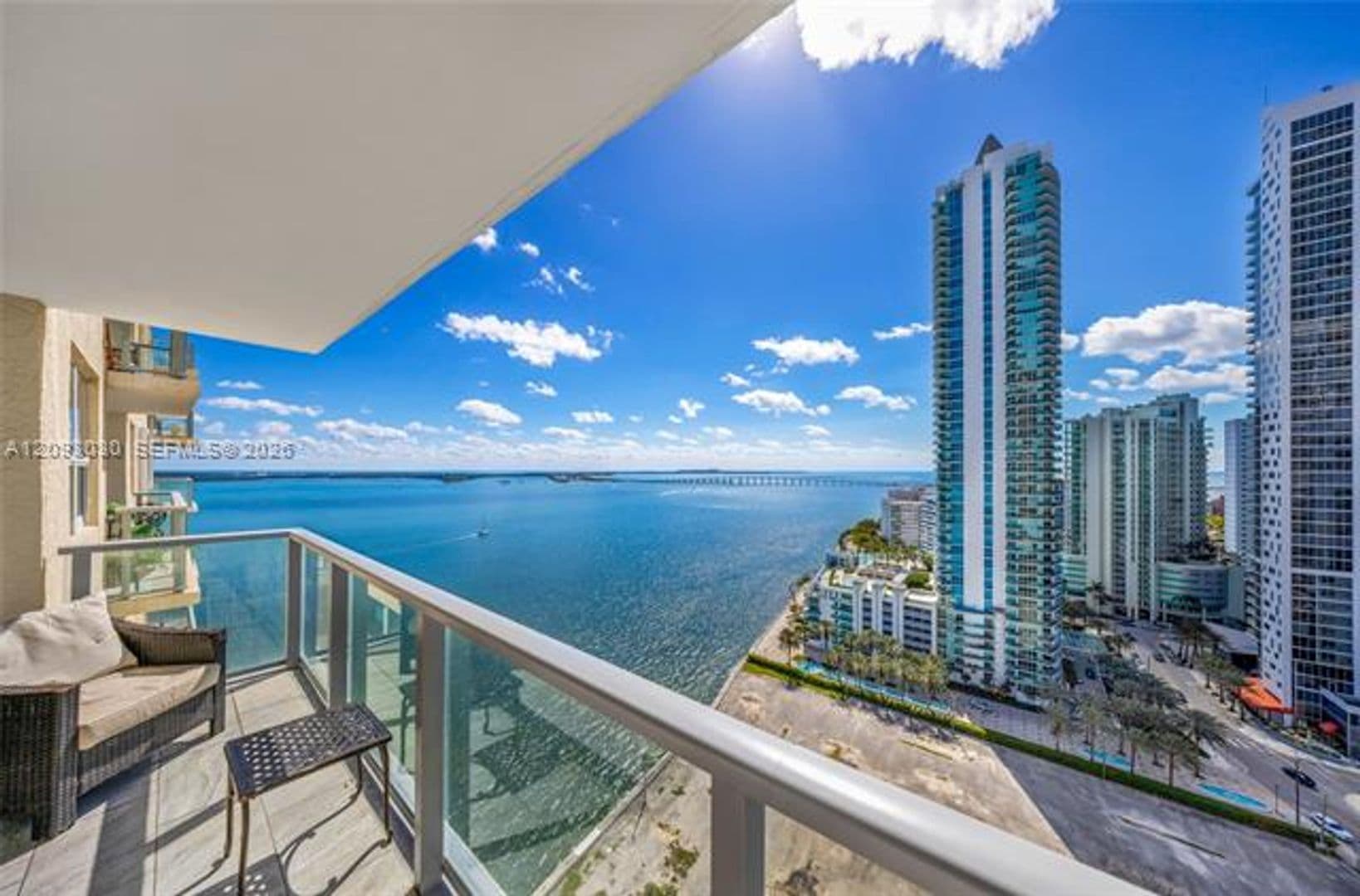 Miami Condo: 1155 Brickell Bay Dr cu-2207