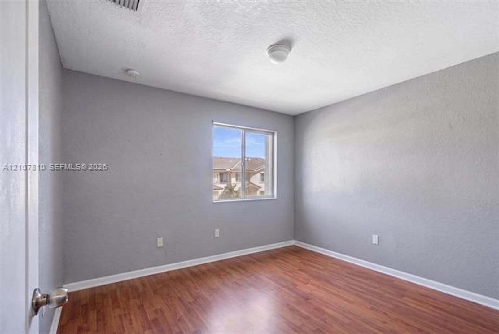 Hialeah Condo: 6940 NW 177th St cu-P105