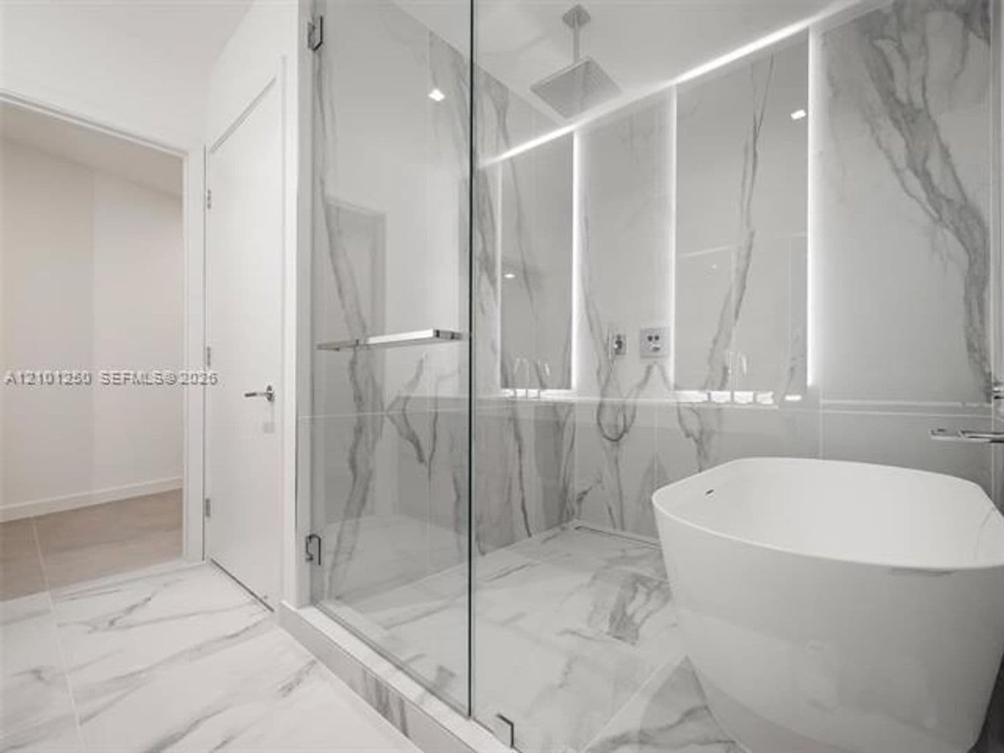 Miami Condo: 1400 Biscayne Blvd cu-701