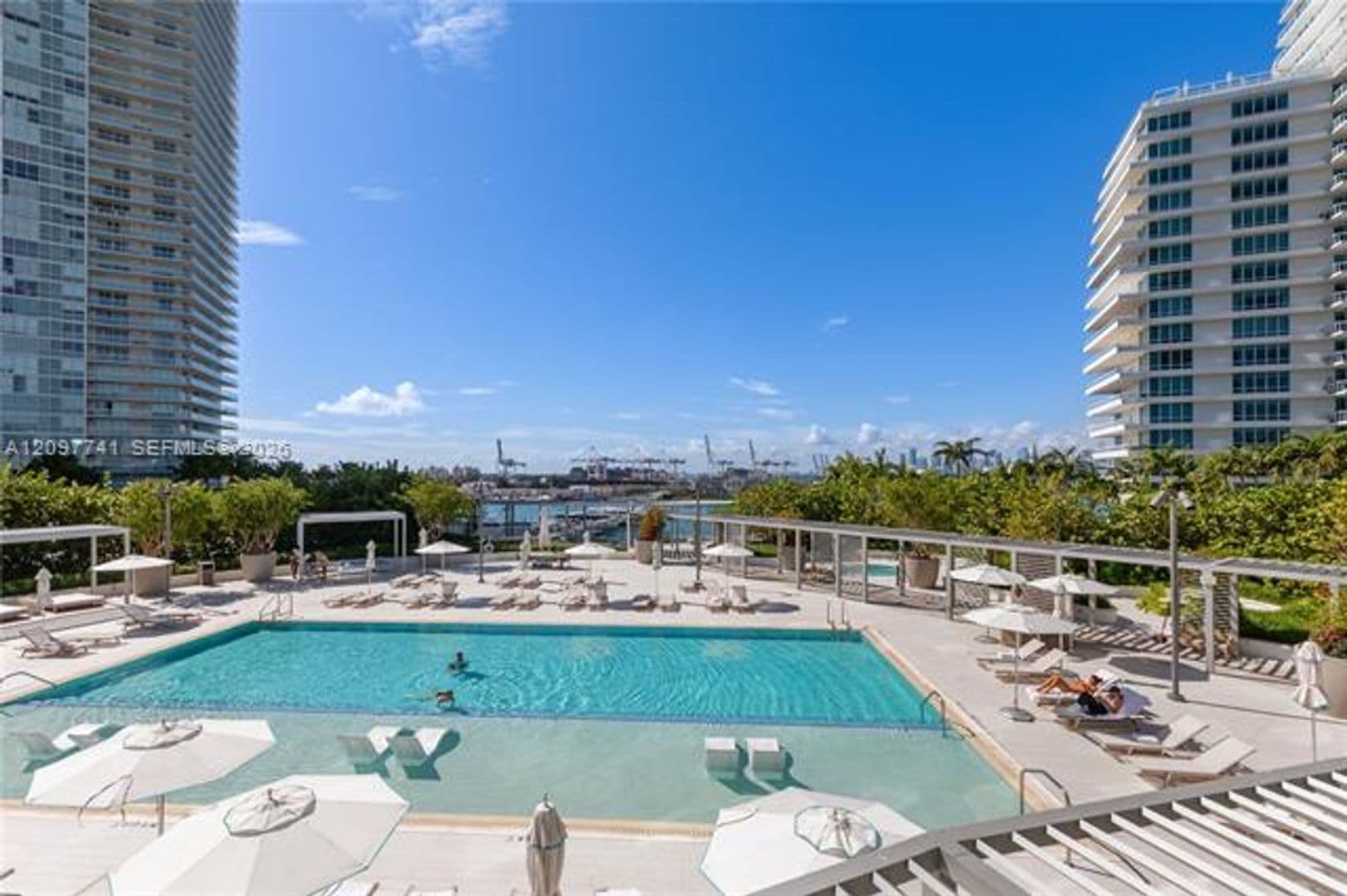 Miami Beach Condo: 500 Alton Rd cu-802