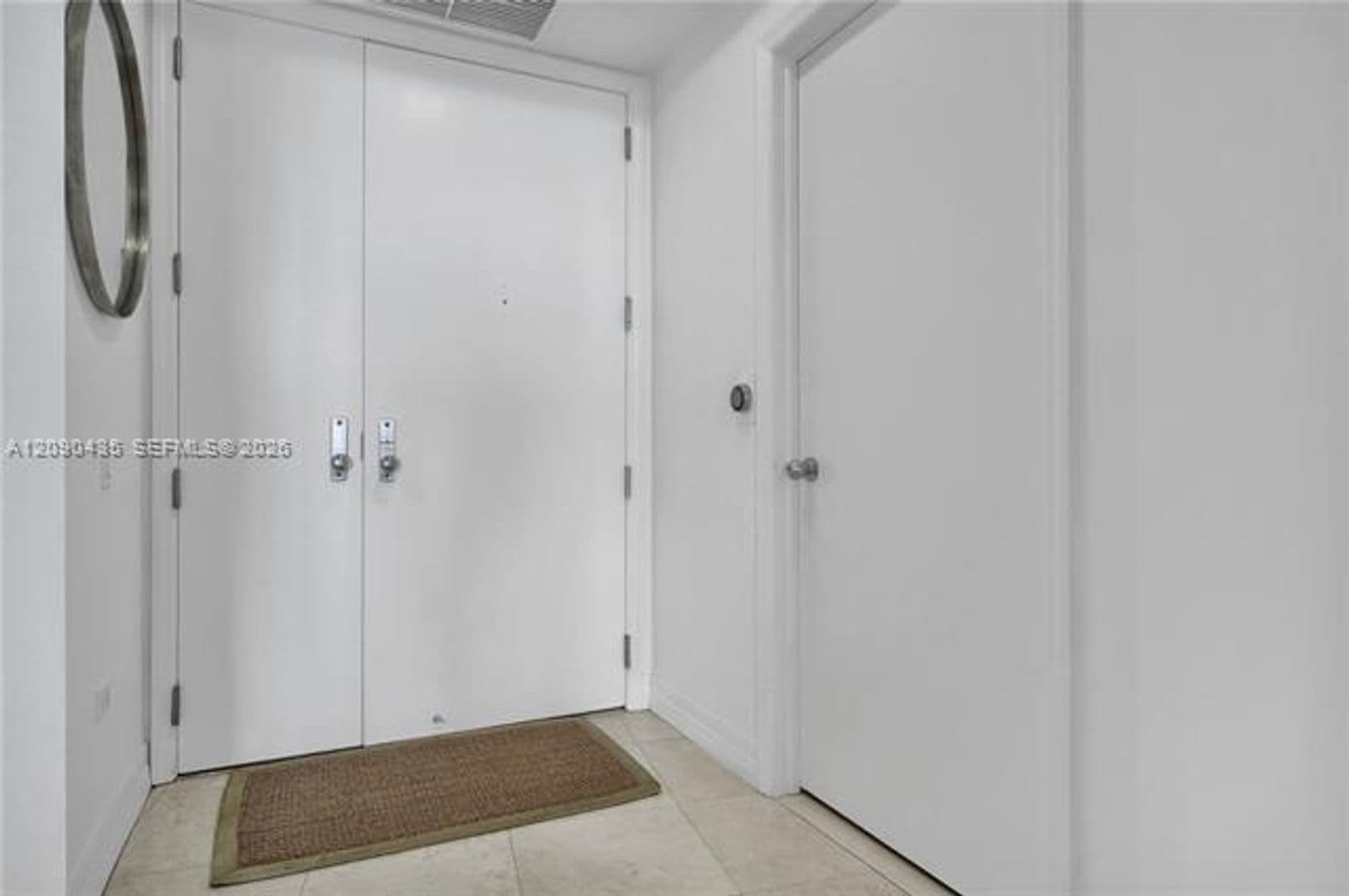Miami Condo: 808 Brickell Key Dr cu-2506