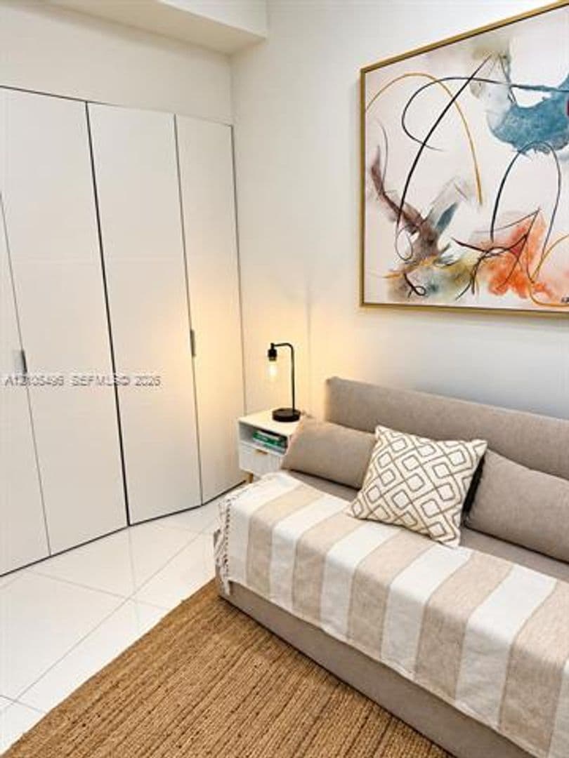 Miami Condo: 851 NE 1st Ave cu-2309