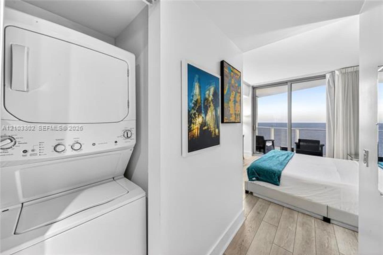 Hollywood Condo: 4111 S Ocean Dr cu-3703