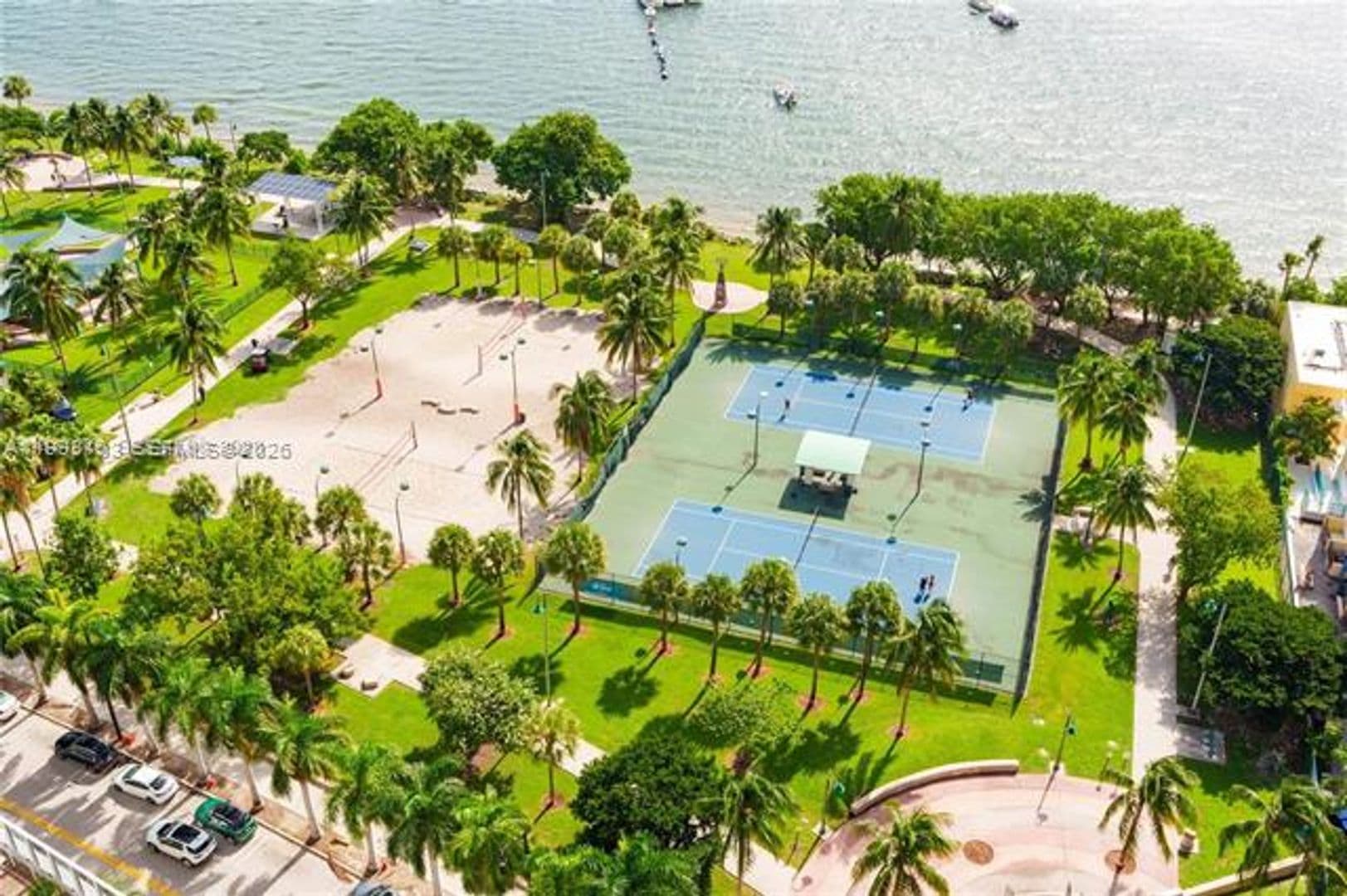 Miami Condo: 1750 N Bayshore Dr cu-2401