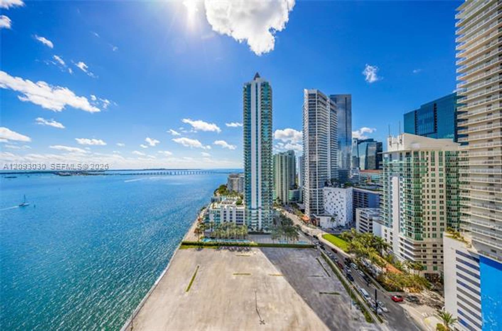 Miami Condo: 1155 Brickell Bay Dr cu-2207