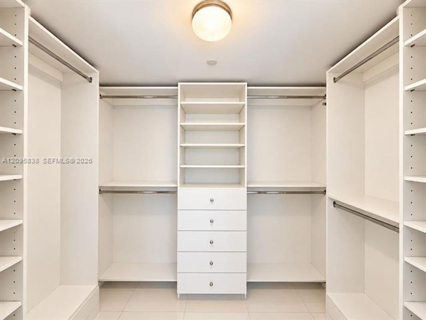 Miami Condo: 2475 Brickell Ave cu-1208