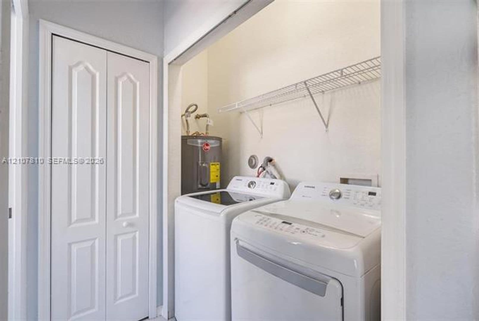Hialeah Condo: 6940 NW 177th St cu-P105