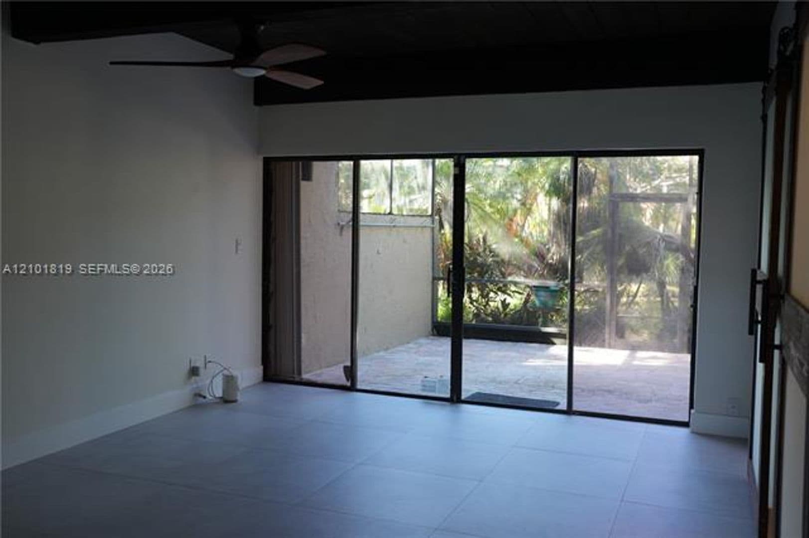Plantation Townhome: 701 E Coco Plum Cir th 8