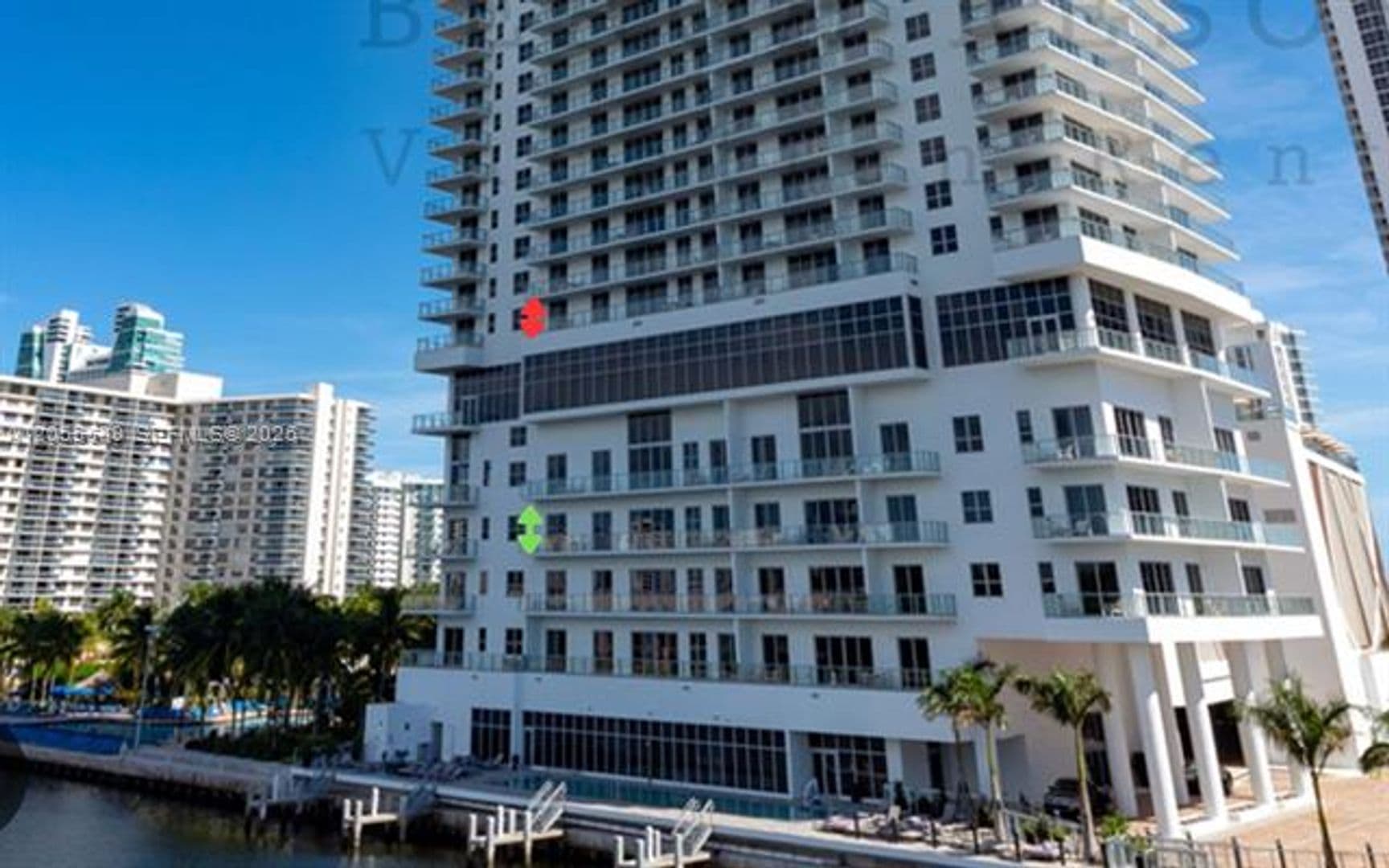 Hollywood Condo: 4010 S Ocean Dr cu-R304