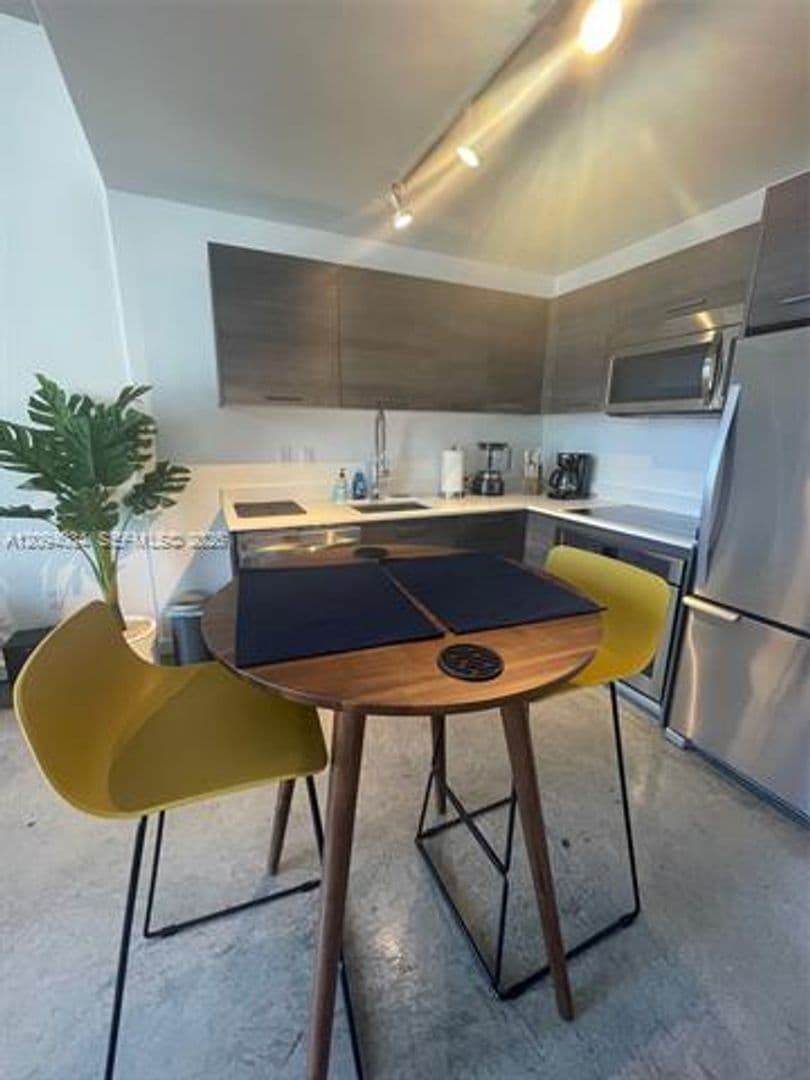 Miami Condo: 151 SE 1st St cu-3307