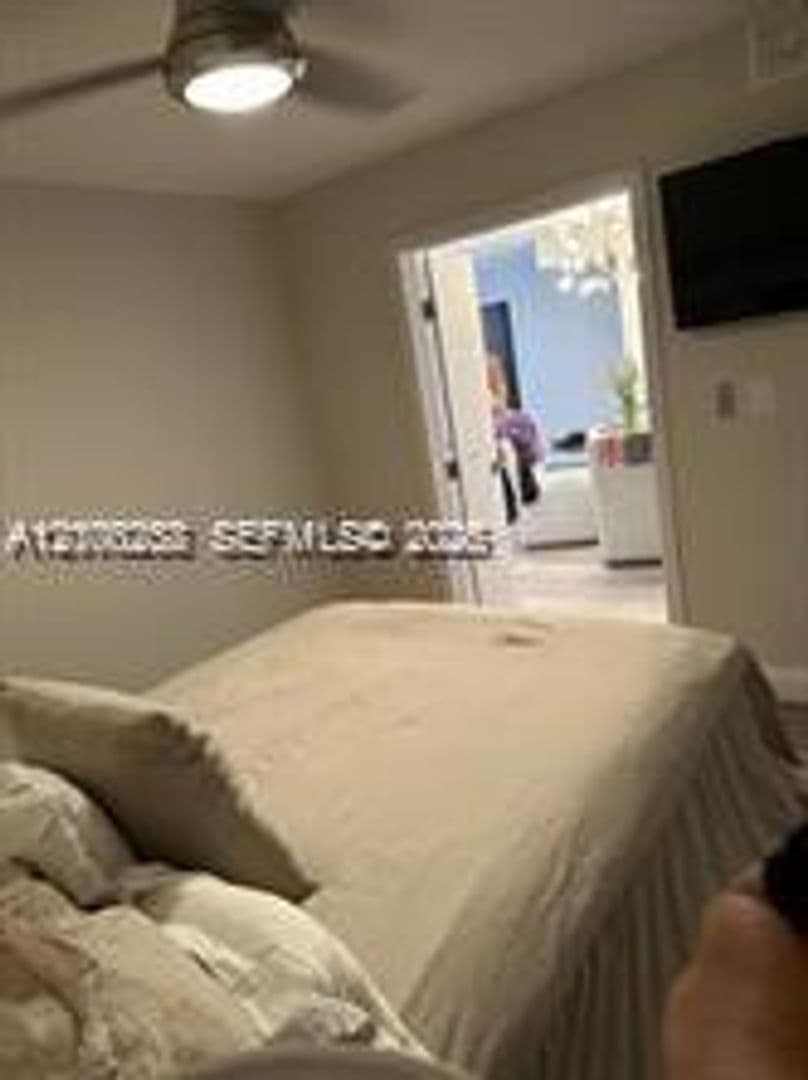 Hollywood Condo: 2201 S Ocean Dr cu-1507