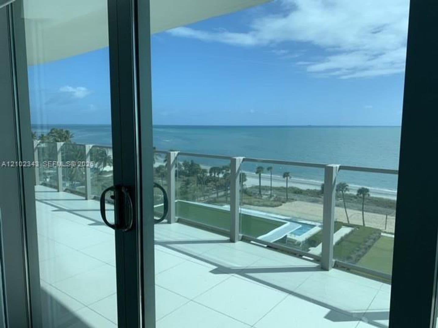 Key Biscayne Condo: 350 Ocean Dr cu-704N