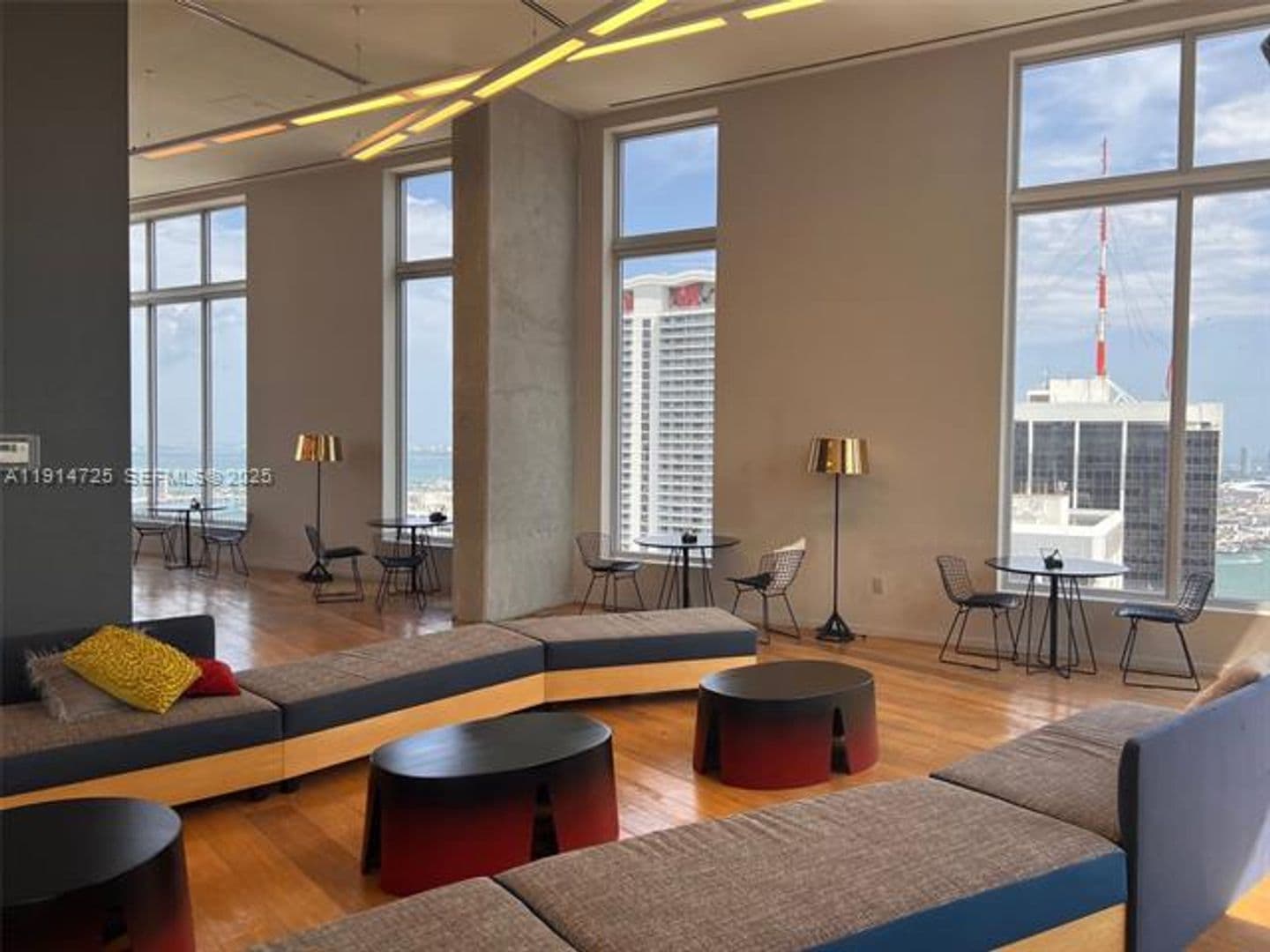 Miami Condo: 151 SE 1st St cu-810