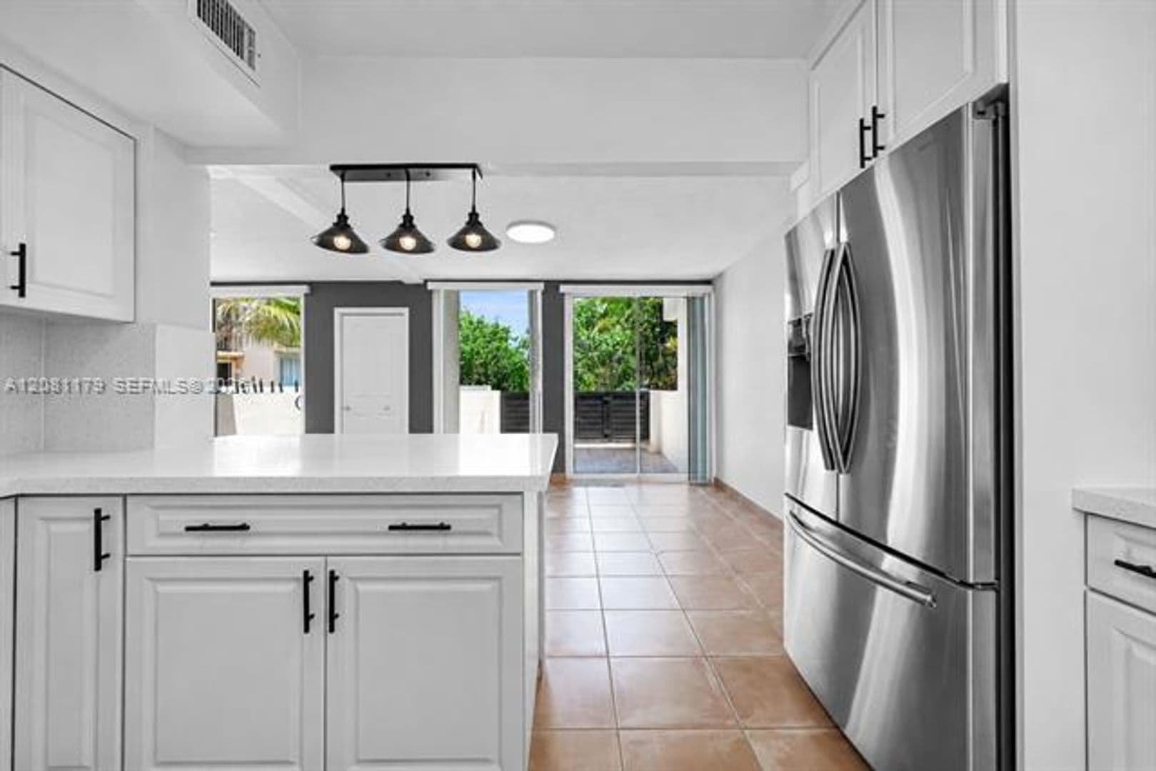 Miami Townhome: 9133 Fontainebleau Blvd th 5