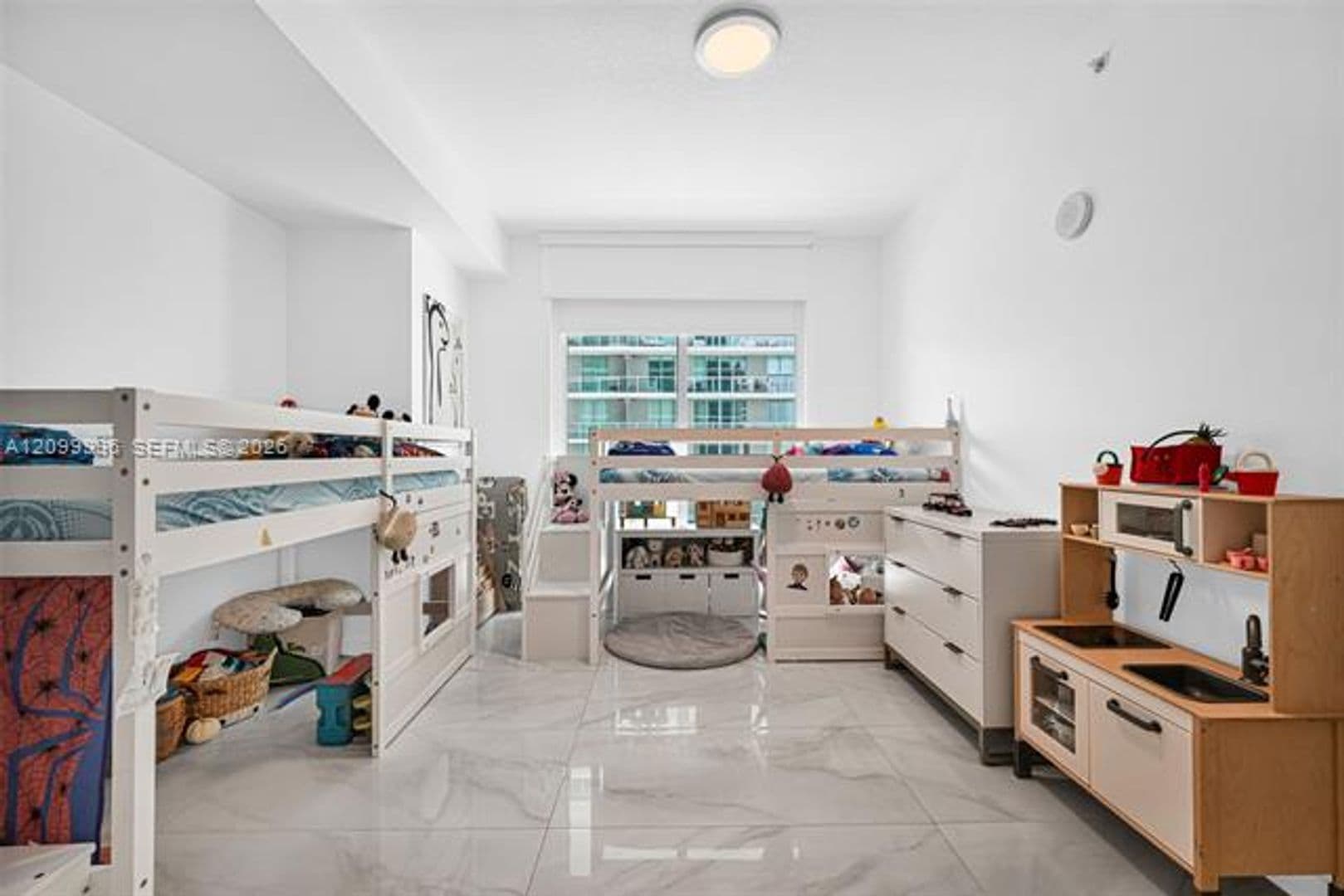 Miami Condo: 1111 SW 1st Ave cu-2714-N