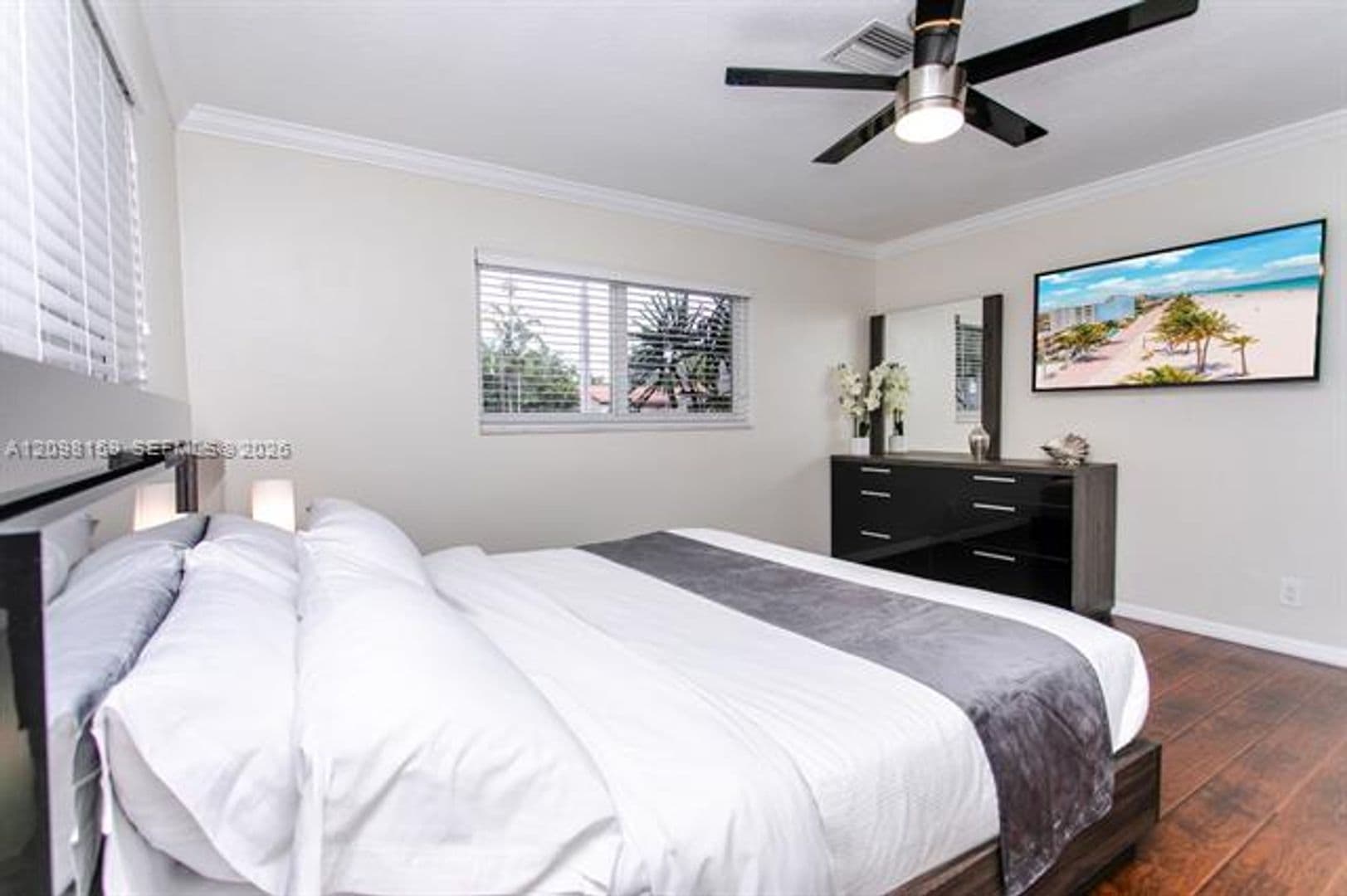 Hollywood House: 1254 Harrison St # 1254
