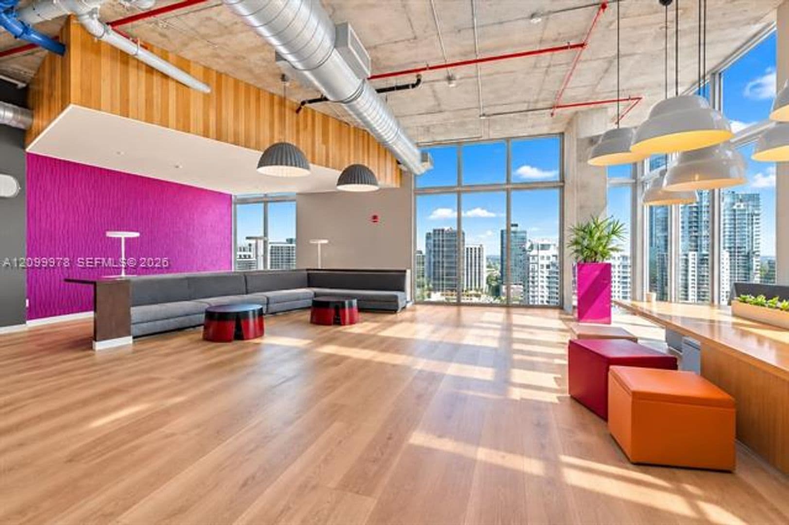Miami Condo: 151 SE 1st St cu-1202