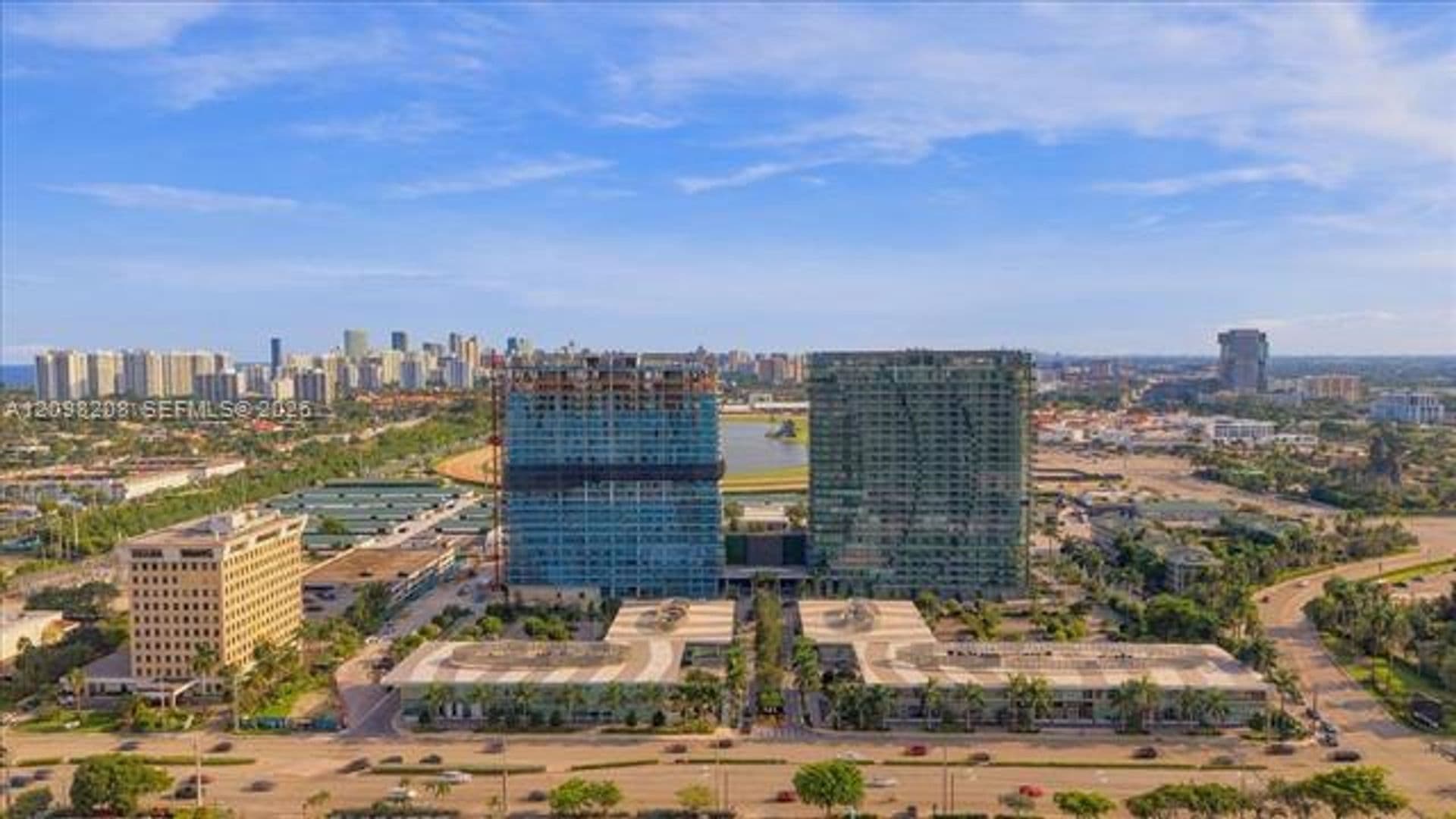 Hallandale Beach Condo: 1170 E Hallandale cu-2109