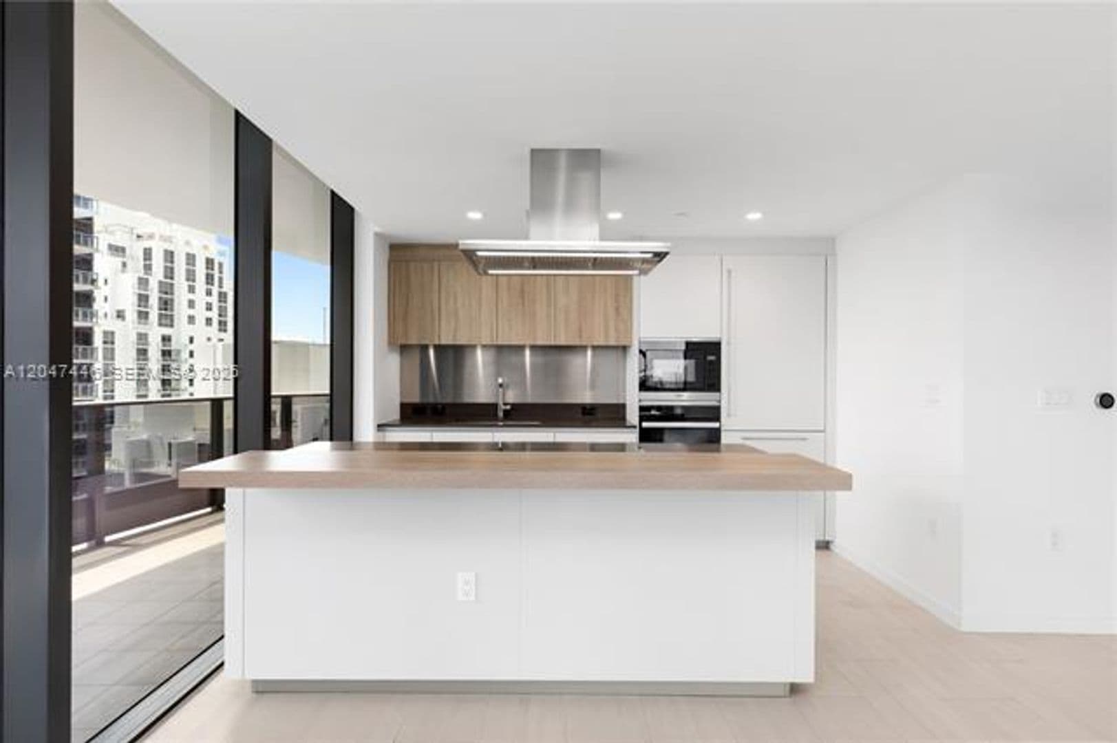 Miami Condo: 1000 Brickell Plz cu-4015