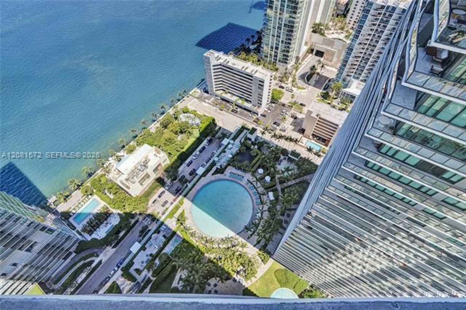 Miami Condo: 650 NE 32nd St cu-3901