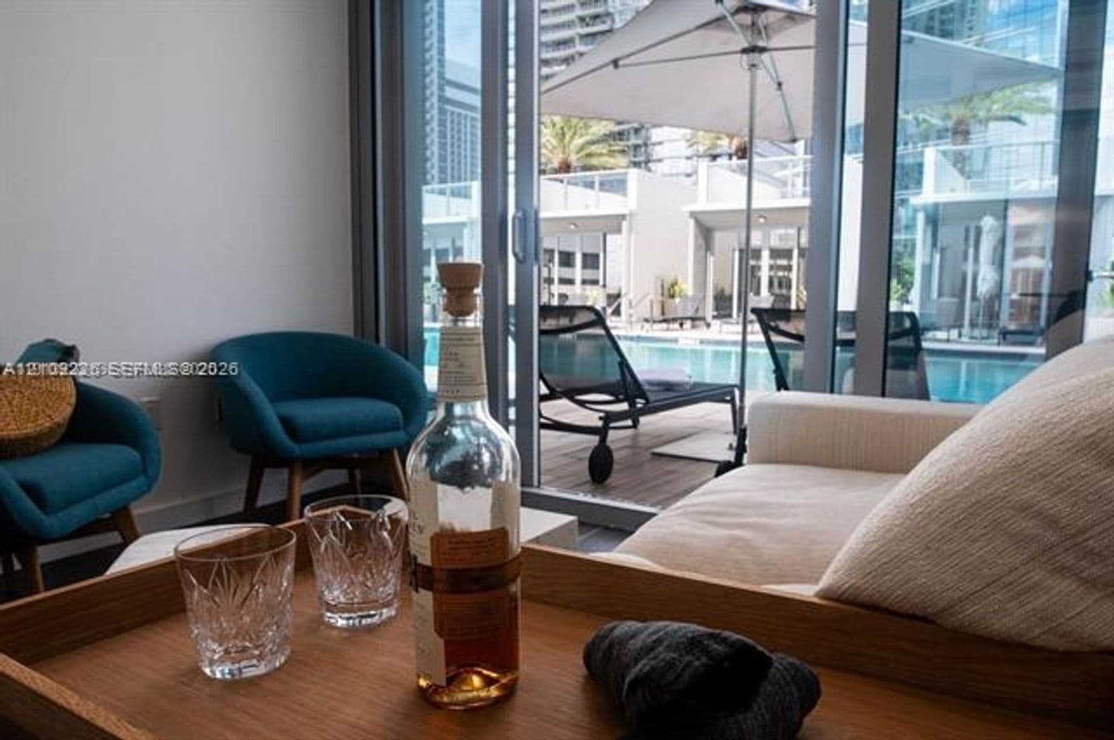 Miami Condo: 851 NE 1st Ave cu-1811