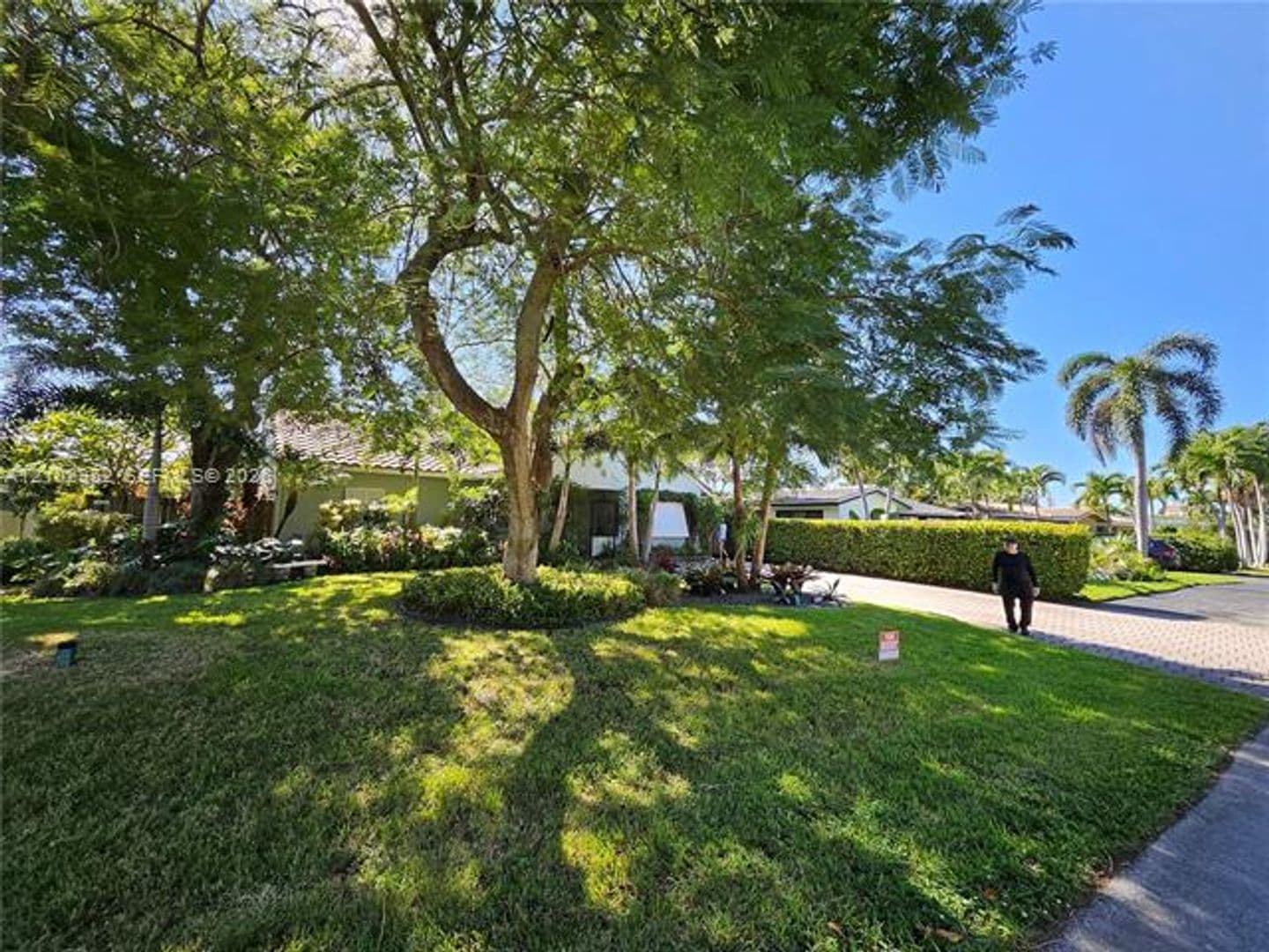 Wilton Manors House: 2016 NE 26th Dr # 2016