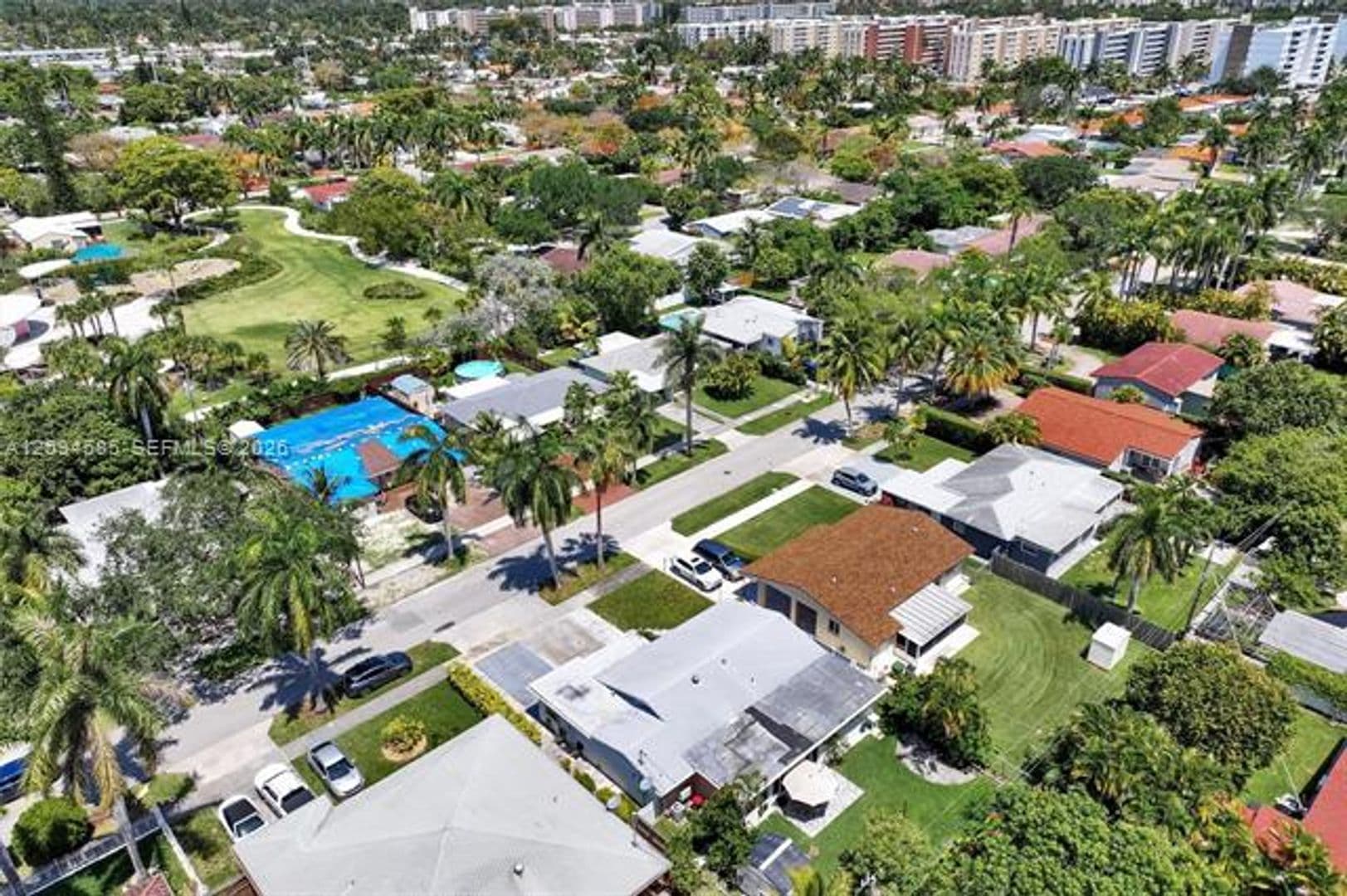 Hallandale Beach House: 814 NE 4th St # 0
