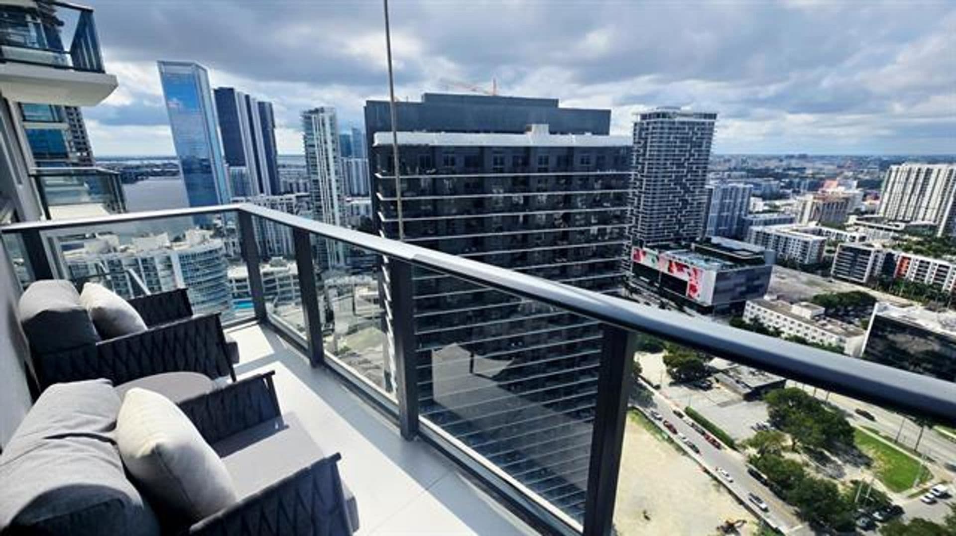 Miami Condo: 501 NE 31st St cu-3409