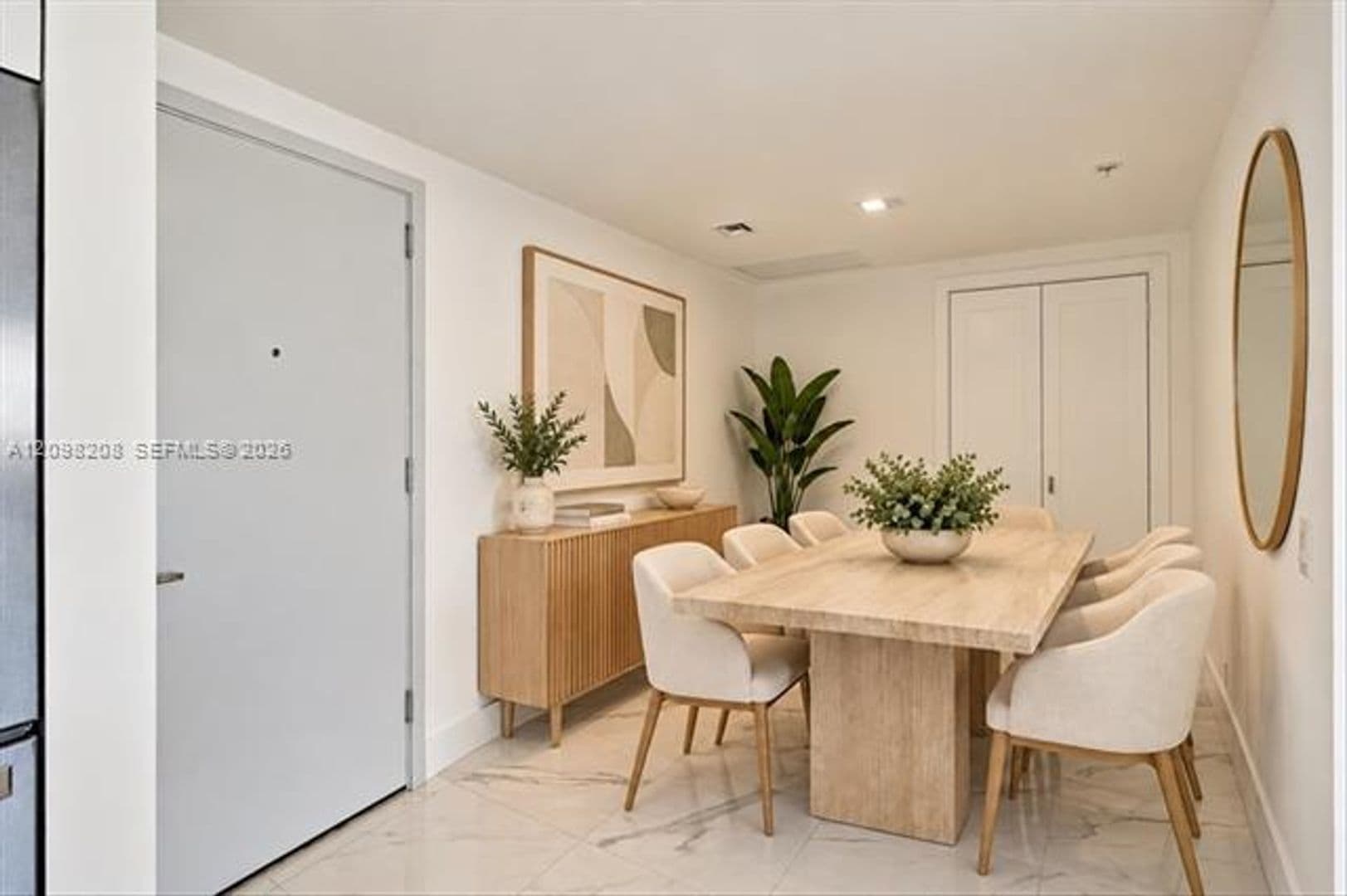Hallandale Beach Condo: 1170 E Hallandale cu-2109