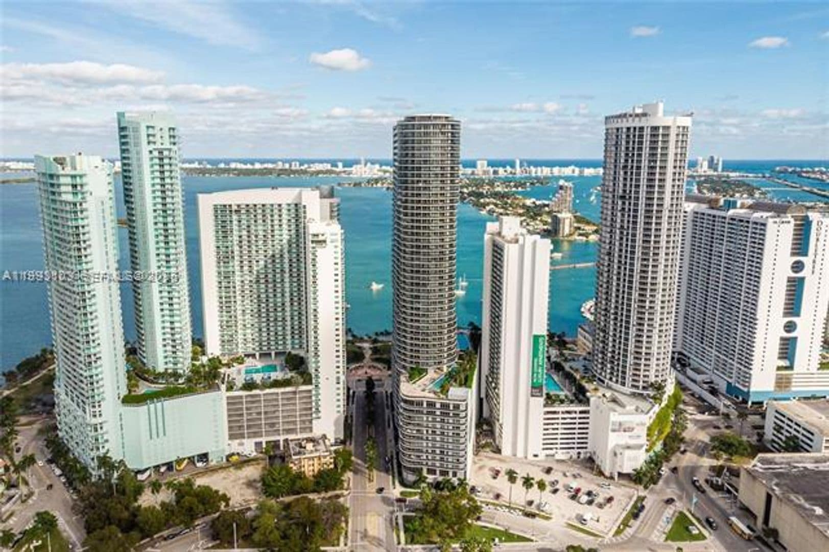 Miami Condo: 1750 N Bayshore Dr cu-2401