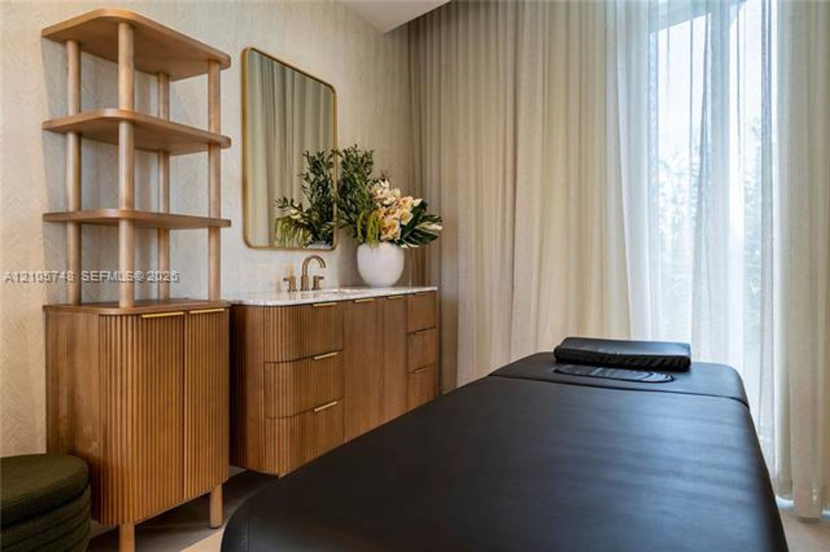 Miami Condo: 725 NE 24 cu-5401
