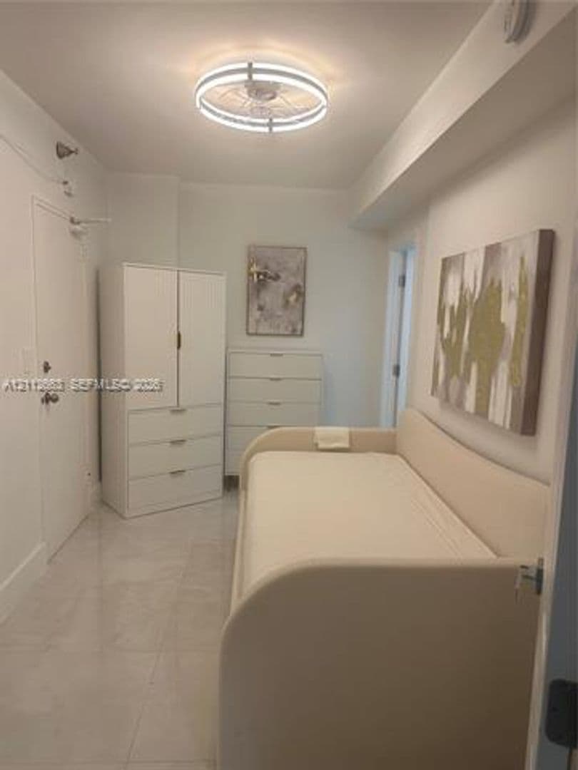 Bal Harbour Condo: 10185 Collins Ave cu-523