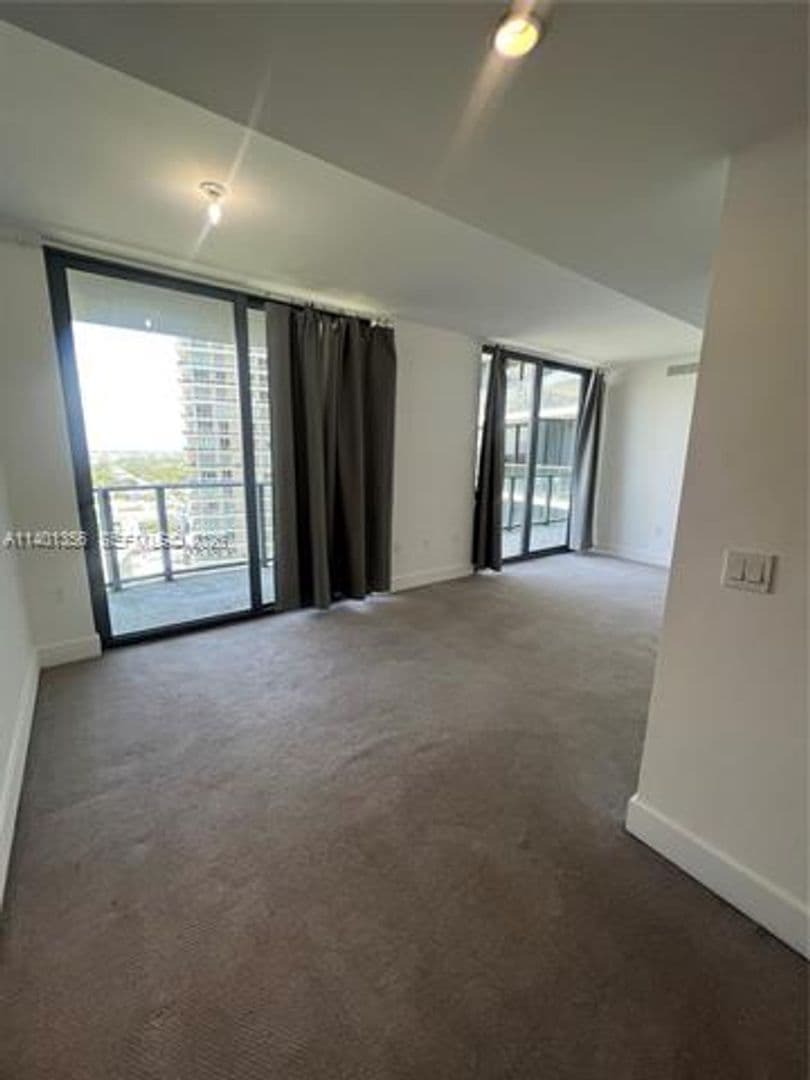 Miami Condo: 121 NE 34 St cu-2215