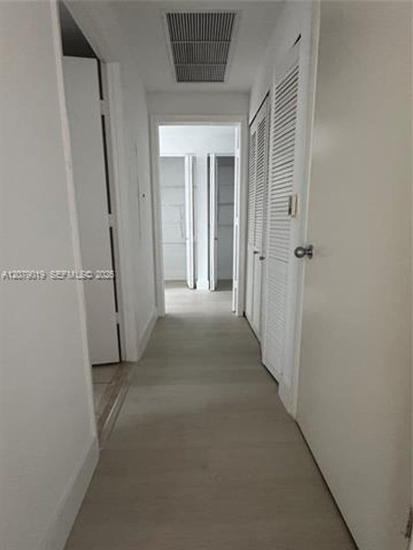 Miami Condo: 801 Brickell Key Blvd cu-1204