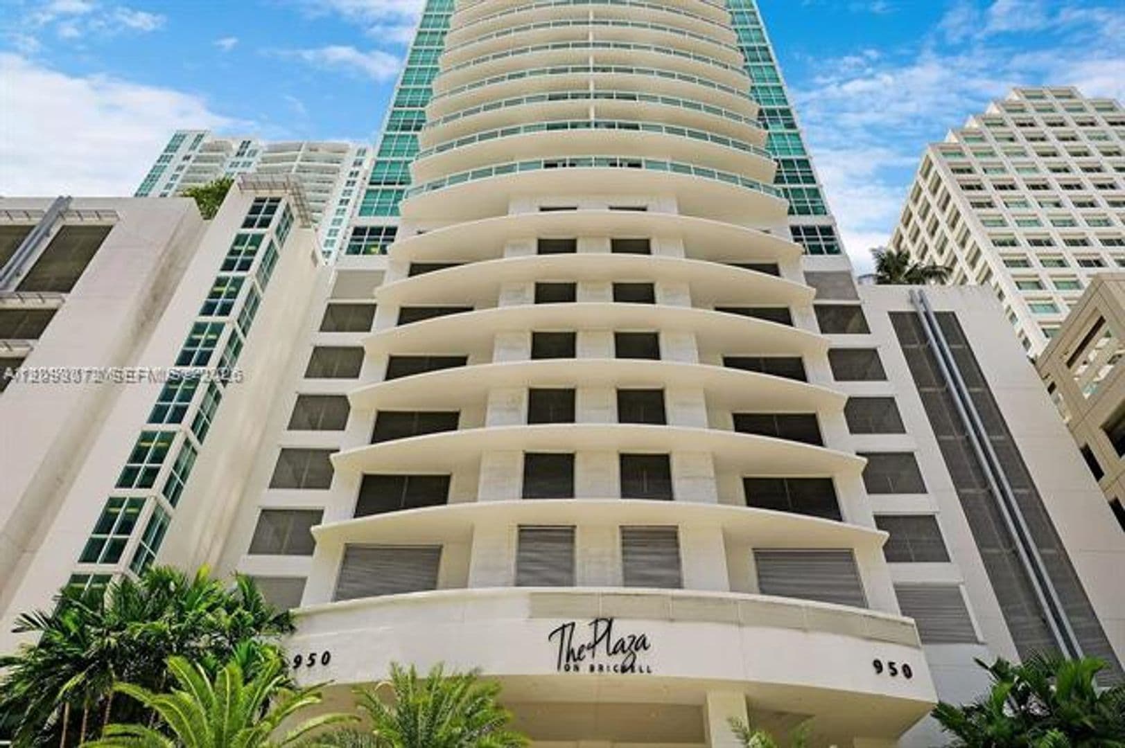 Miami Condo: 950 Brickell Bay Dr cu-3710