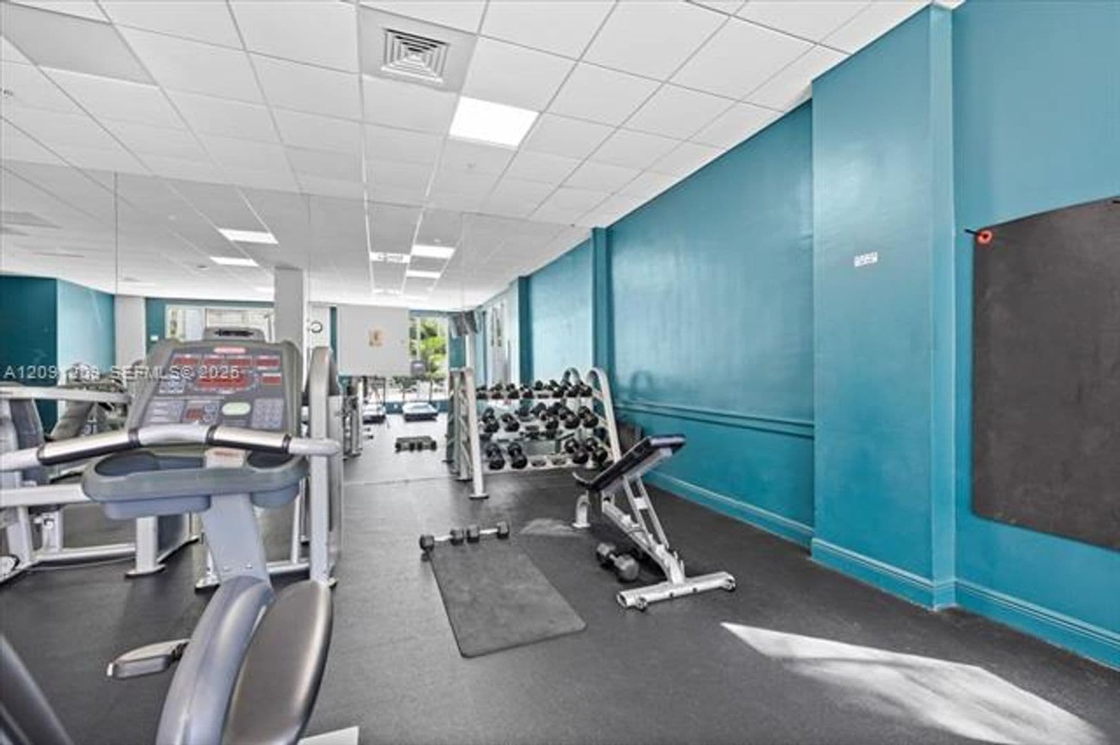 Hollywood Condo: 4001 S Ocean Dr cu-10R