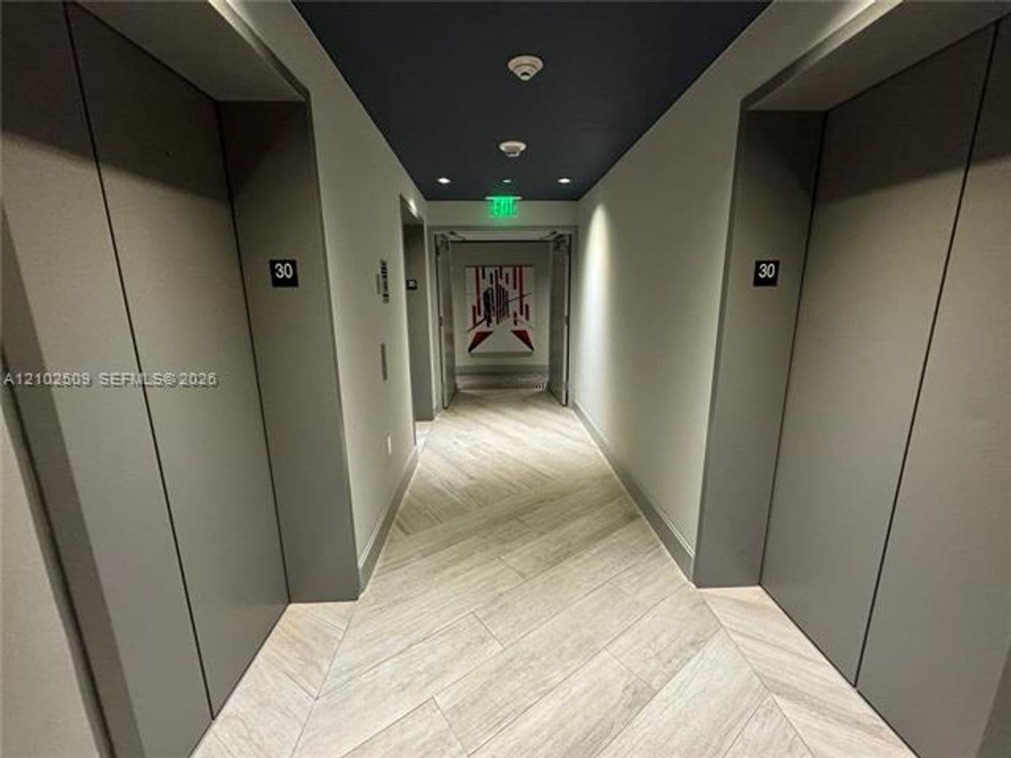 Miami Condo: 45 SW 9th St cu-3010