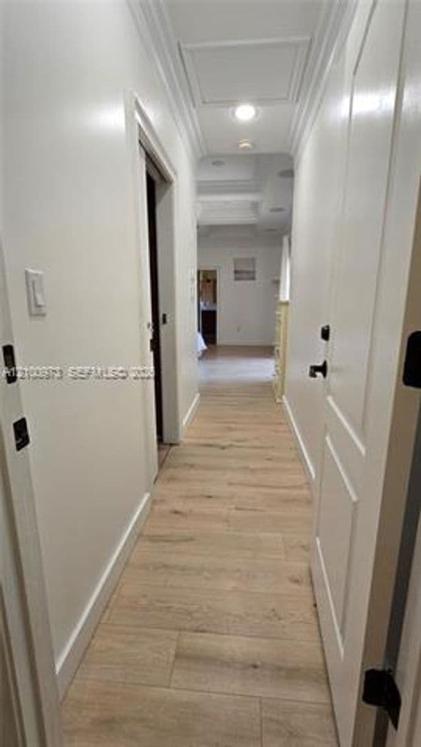 Hollywood House: 741 Tyler St # 741